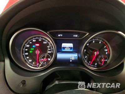 Zdjęcie 9 z 13 samochodu: 2019 MERCEDES-BENZ CLA 250 4MATIC VIN:WDDSJ4GB1KN724098 - miniatura