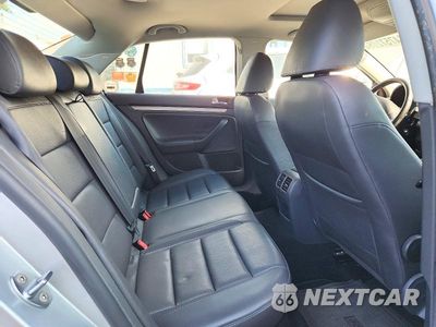 Zdjęcie 10 z 12 samochodu: 2009 VOLKSWAGEN JETTA SE VIN:3VWRZ71K29M120301 - miniatura