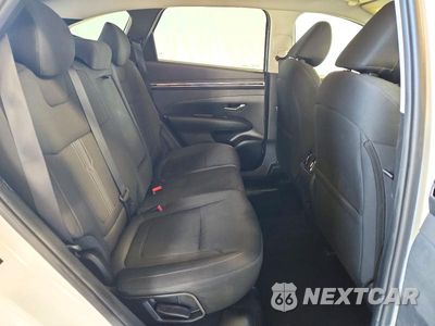 Zdjęcie 11 z 13 samochodu: 2023 HYUNDAI TUCSON SEL VIN:5NMJBCAE7PH187757 - miniatura