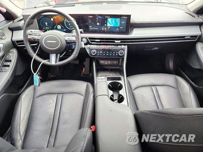 Zdjęcie 8 z 12 samochodu: 2025 HYUNDAI SONATA HYBRID LIMITED VIN:KMHL54JJ7SA127978 - miniatura