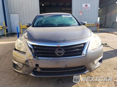 Piąte zdjęcie samochodu w środku: 2014 NISSAN ALTIMA 2.5 S VIN:1N4AL3AP1EN225827 - miniatura