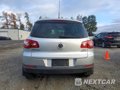 Zdjęcie 6 z 13 samochodu: 2010 VOLKSWAGEN TIGUAN SE VIN:WVGBV7AX8AW526191 - miniatura