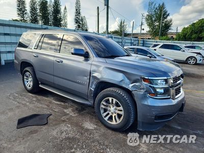Czwarte zdjęcie samochodu z boku: 2018 CHEVROLET TAHOE K1500 LT VIN:1GNSKBKC5JR327102 - miniatura