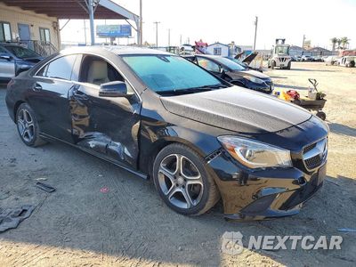 Czwarte zdjęcie samochodu z boku: 2014 MERCEDES-BENZ CLA 250 VIN:WDDSJ4EB4EN063867 - miniatura