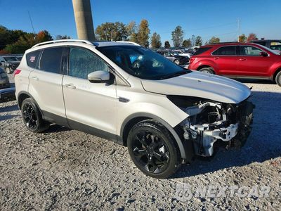 Czwarte zdjęcie samochodu z boku: 2013 FORD ESCAPE TITANIUM VIN:1FMCU9J9XDUB94629 - miniatura