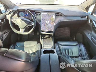 Zdjęcie 8 z 12 samochodu: 2017 TESLA MODEL X VIN:5YJXCBE23HF049959 - miniatura