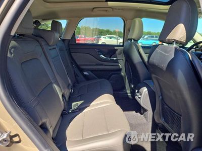 Zdjęcie 11 z 14 samochodu: 2025 LINCOLN CORSAIR PREMIERE VIN:5LMCJ1CA8SUL04489 - miniatura