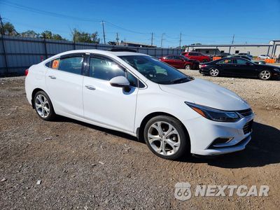 Czwarte zdjęcie samochodu z boku: 2017 CHEVROLET CRUZE PREMIER VIN:1G1BF5SM2H7136565 - miniatura