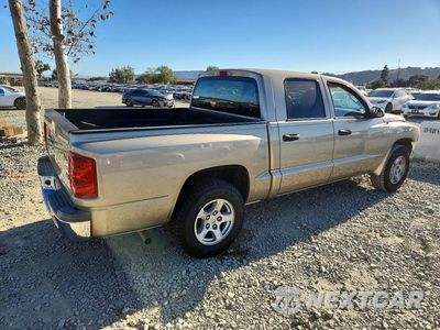 Trzecie zdjęcie samochodu z tyłu: 2005 DODGE DAKOTA QUAD SLT VIN:1D7HE48N45S211764 - miniatura