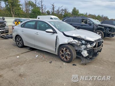 Czwarte zdjęcie samochodu z boku: 2020 KIA FORTE LXS VIN:3KPF24AD0LE190729 - miniatura