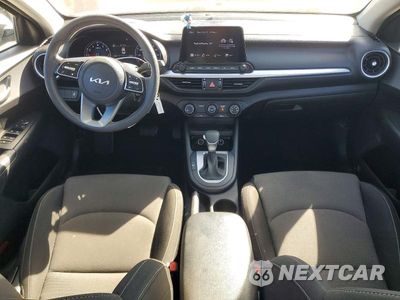 Zdjęcie 8 z 13 samochodu: 2023 KIA FORTE LXS VIN:3KPF24AD2PE630293 - miniatura