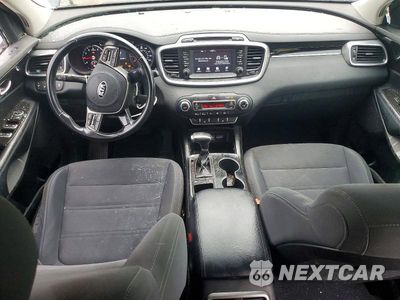 Zdjęcie 8 z 13 samochodu: 2019 KIA SORENTO LX VIN:5XYPG4A30KG439223 - miniatura