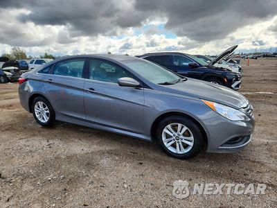 Czwarte zdjęcie samochodu z boku: 2014 HYUNDAI SONATA GLS VIN:5NPEB4AC3EH909604 - miniatura
