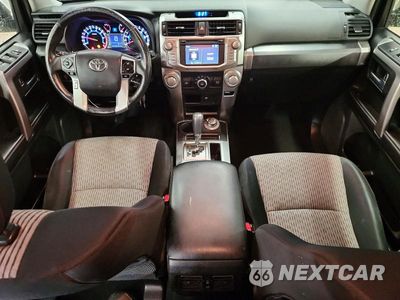 Zdjęcie 8 z 13 samochodu: 2015 TOYOTA 4RUNNER SR5 VIN:JTEBU5JR1F5243623 - miniatura