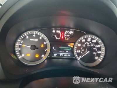 Zdjęcie 9 z 13 samochodu: 2014 NISSAN SENTRA SV VIN:3N1AB7AP5EL637997 - miniatura