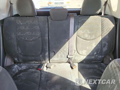 Zdjęcie 10 z 13 samochodu: 2012 KIA SOUL + VIN:KNDJT2A64C7410144 - miniatura
