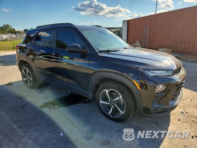 Czwarte zdjęcie samochodu z boku: 2021 CHEVROLET TRAILBLAZER RS VIN:KL79MTSL3MB038396 - miniatura
