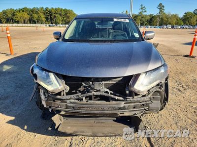 Piąte zdjęcie samochodu w środku: 2018 NISSAN ROGUE S VIN:KNMAT2MT5JP541050 - miniatura