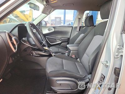 Zdjęcie 7 z 14 samochodu: 2021 KIA SOUL LX VIN:KNDJ23AU6M7769150 - miniatura