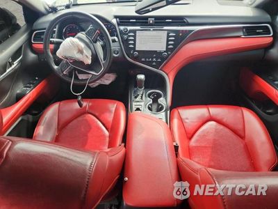 Zdjęcie 8 z 12 samochodu: 2018 TOYOTA CAMRY XSE VIN:4T1B61HK9JU151329 - miniatura