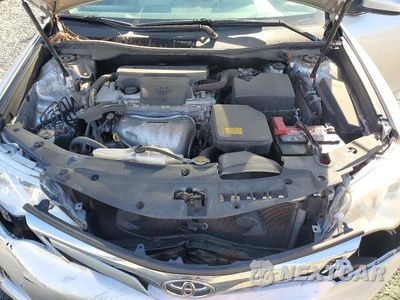 Zdjęcie 11 z 12 samochodu: 2014 TOYOTA CAMRY LE VIN:4T4BF1FKXER342899 - miniatura