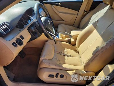 Zdjęcie 7 z 12 samochodu: 2009 VOLKSWAGEN PASSAT TURBO VIN:WVWJK73C99P046184 - miniatura