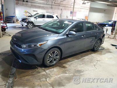 2022 KIA FORTE LXS 3KPF24AD8NE471289 - główne zdjęcie licytacji z USA - miniatura