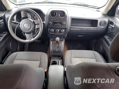 Zdjęcie 8 z 12 samochodu: 2014 JEEP PATRIOT SPORT VIN:1C4NJPBA3ED705229 - miniatura