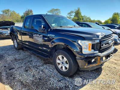 Czwarte zdjęcie samochodu z boku: 2018 FORD F150 SUPER CAB VIN:1FTEX1EBXJKC91839 - miniatura
