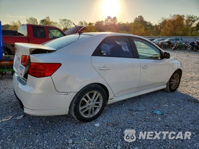 Trzecie zdjęcie samochodu z tyłu: 2012 KIA FORTE EX VIN:KNAFU4A23C5625308 - miniatura