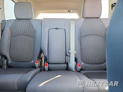 Zdjęcie 10 z 13 samochodu: 2017 CHEVROLET TRAVERSE LS VIN:1GNKRFEDXHJ312305 - miniatura
