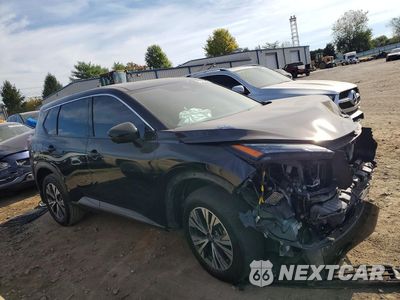Czwarte zdjęcie samochodu z boku: 2021 NISSAN ROGUE SV VIN:5N1AT3BB6MC777469 - miniatura