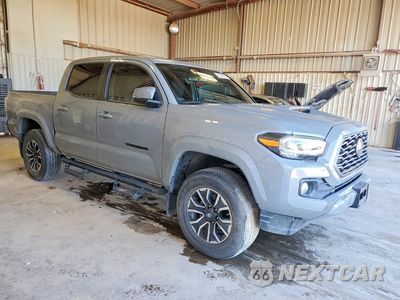 Czwarte zdjęcie samochodu z boku: 2020 TOYOTA TACOMA TRD SPORT VIN:5TFAZ5CN9LX093577 - miniatura