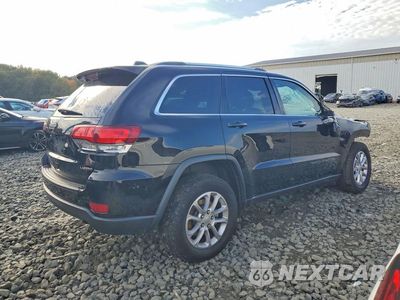 Trzecie zdjęcie samochodu z tyłu: 2021 JEEP GRAND CHEROKEE LAREDO VIN:1C4RJFAG9MC771872 - miniatura