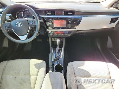 Zdjęcie 8 z 13 samochodu: 2016 TOYOTA COROLLA LE VIN:5YFBURHE7GP370427 - miniatura