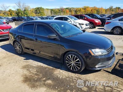 Czwarte zdjęcie samochodu z boku: 2016 VOLKSWAGEN JETTA SPORT VIN:3VWD17AJ0GM304528 - miniatura