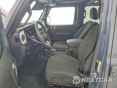 Zdjęcie 7 z 12 samochodu: 2026 JEEP WRANGLER SAHARA VIN:1C4PJXEN4TW253980 - miniatura