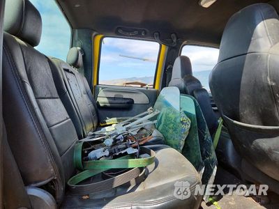 Zdjęcie 10 z 13 samochodu: 2006 FORD F350 SRW SUPER DUTY VIN:1FTSW31PX6EB90115 - miniatura