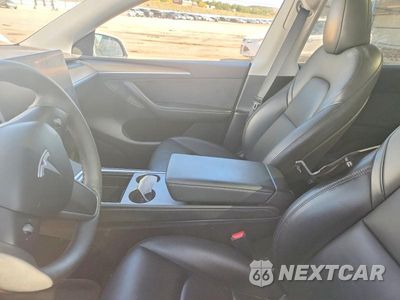 Zdjęcie 8 z 12 samochodu: 2023 TESLA MODEL Y VIN:7SAYGDEE1PA082990 - miniatura