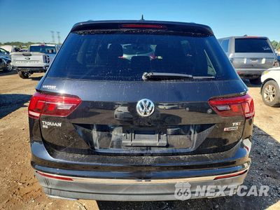 Zdjęcie 6 z 12 samochodu: 2018 VOLKSWAGEN TIGUAN SE VIN:3VV2B7AX7JM011147 - miniatura