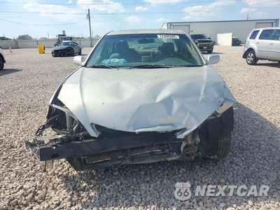 Piąte zdjęcie samochodu w środku: 2003 TOYOTA CAMRY LE VIN:4T1BE32K83U135018 - miniatura