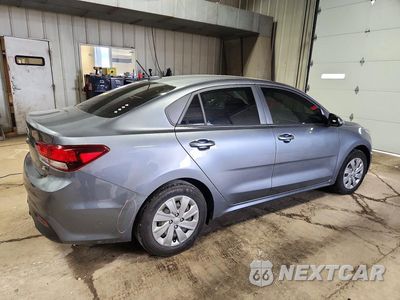 Trzecie zdjęcie samochodu z tyłu: 2019 KIA RIO S VIN:3KPA24ABXKE200688 - miniatura