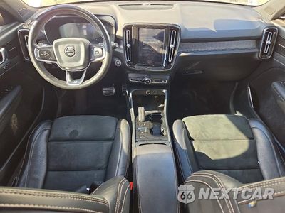 Zdjęcie 8 z 13 samochodu: 2020 VOLVO XC40 T5 R-DESIGN VIN:YV4162UM3L2184562 - miniatura