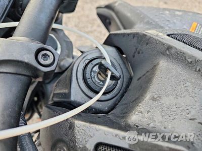Zdjęcie 8 z 9 samochodu: 2024 YAMAHA MT09 VIN:JYARN94E1RA001552 - miniatura