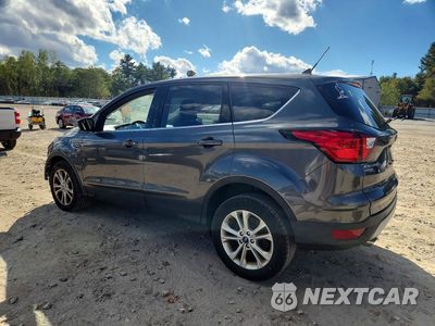 Drugie zdjęcie samochodu z przodu: 2019 FORD ESCAPE SE VIN:1FMCU9GD6KUB41774 - miniatura