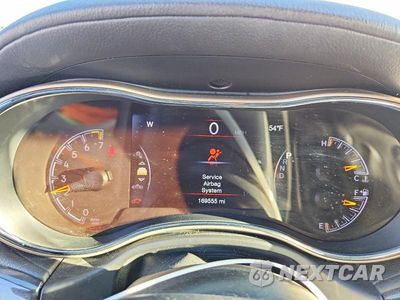 Zdjęcie 9 z 12 samochodu: 2017 JEEP GRAND CHEROKEE OVERLAND VIN:1C4RJFCG5HC867548 - miniatura