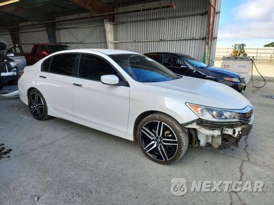 Czwarte zdjęcie samochodu z boku: 2017 HONDA ACCORD SPORT SPECIAL EDITION VIN:1HGCR2F15HA048051 - miniatura