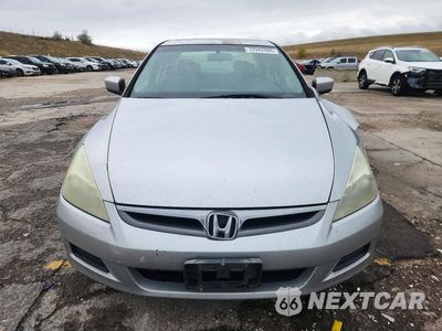 Piąte zdjęcie samochodu w środku: 2006 HONDA ACCORD EX VIN:1HGCM66546A032168 - miniatura