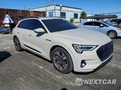 Czwarte zdjęcie samochodu z boku: 2022 AUDI E-TRON PREMIUM VIN:WA1AAAGE3NB014005 - miniatura