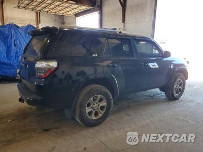 Trzecie zdjęcie samochodu z tyłu: 2018 TOYOTA 4RUNNER SR5 VIN:JTEBU5JR0J5578722 - miniatura